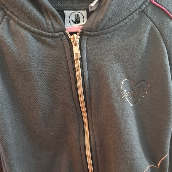 Body Glove Gray and Pink Hoodie with Fleece Material and Stylish Design - Picture 5 of 6
